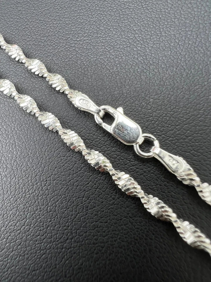 3MM ( RETAIL PRICE $100 )  Solid Italian 925 Sterling Silver Diamond Cut Singapore Chain