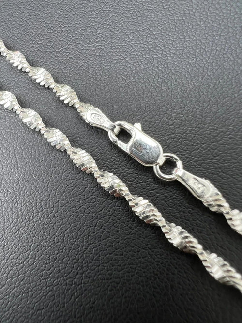 3MM ( RETAIL PRICE $100 )  Solid Italian 925 Sterling Silver Diamond Cut Singapore Chain